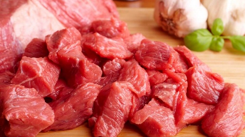 Khâu chọn thịt bò để làm một món bò sốt vang ngon rất quan trọng