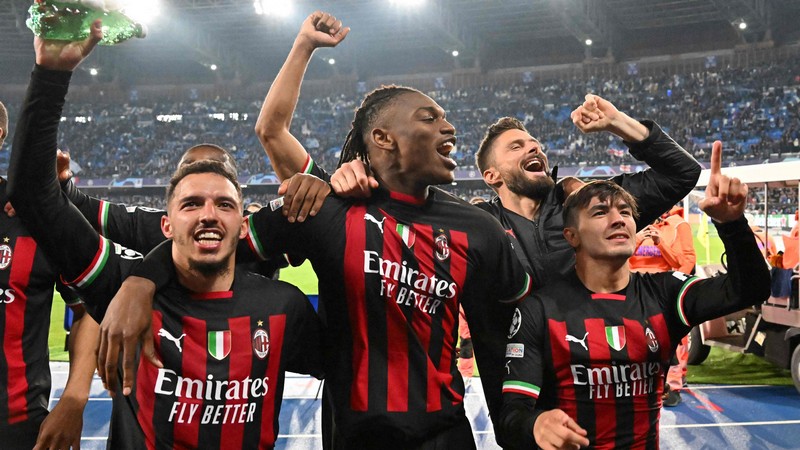 AC Milan hiện tại cũng đang trở lại để chuẩn bị gặt hái những danh hiệu cao quý